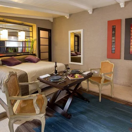 The Spagna By The Goodnight Company