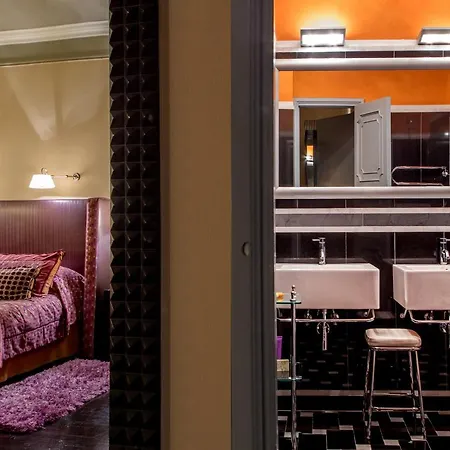 The Spagna By The Goodnight Company