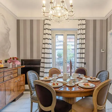 The Spagna By The Goodnight Company Apartment *